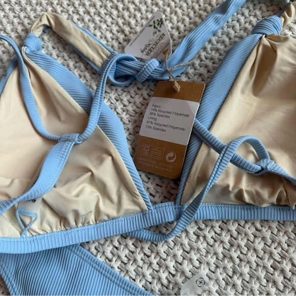 Berlook NEW Powder Blue V-Neck Knot Triangle Bikini Set Top Bottoms Women’s XL - Picture 8 of 12